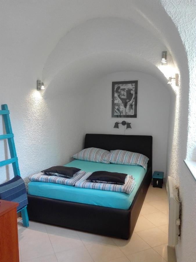 Studio Toma With Private Parking Place Šibenik Dış mekan fotoğraf